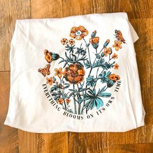 Floral short sleeve tee